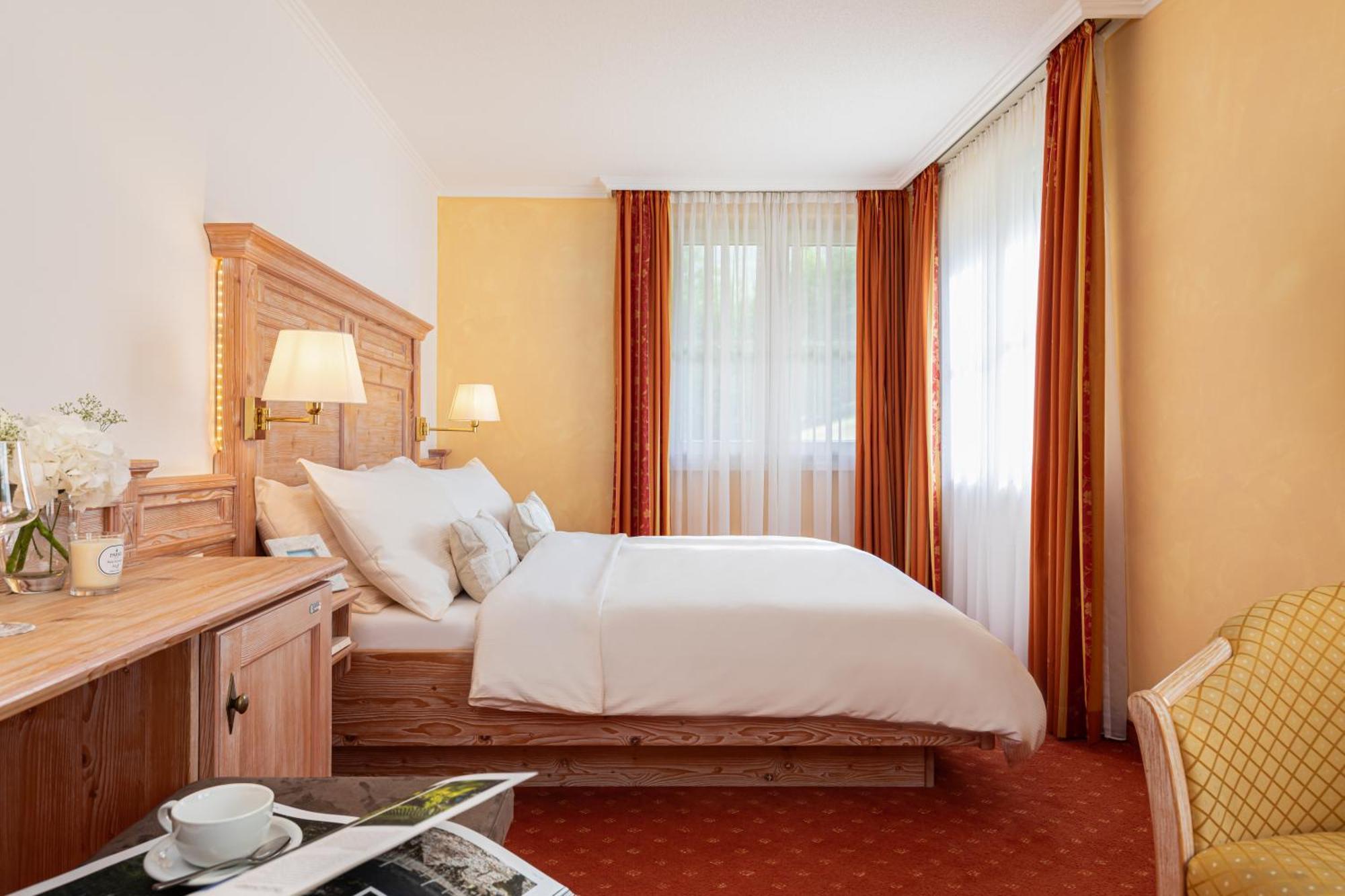 Restaurant Waldhaus 3*